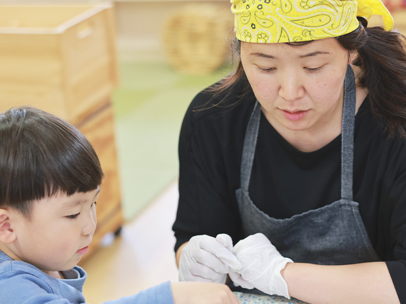 他グループ園の保育士の様子